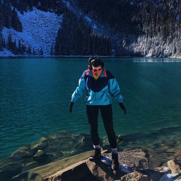 Nevica Women’s Ski/Snowboarding Jacket - Picture 3 of 3